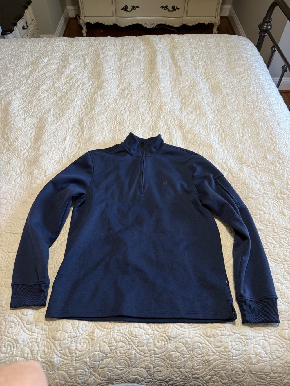 DKNY Men's Navy Half-Zip Sweater NWT adult medium 1/4 zip pullover